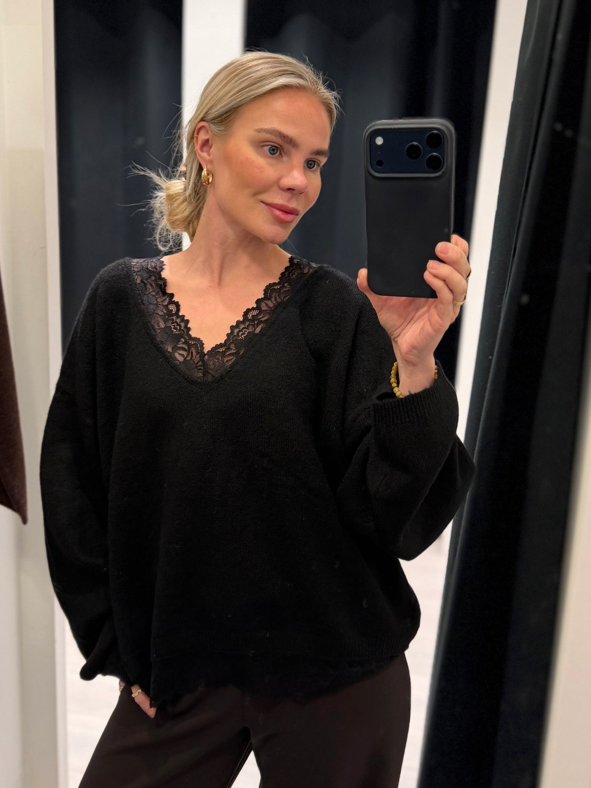 ONLCLOVER LS LACE V-NECK REVERSIBLE KNT