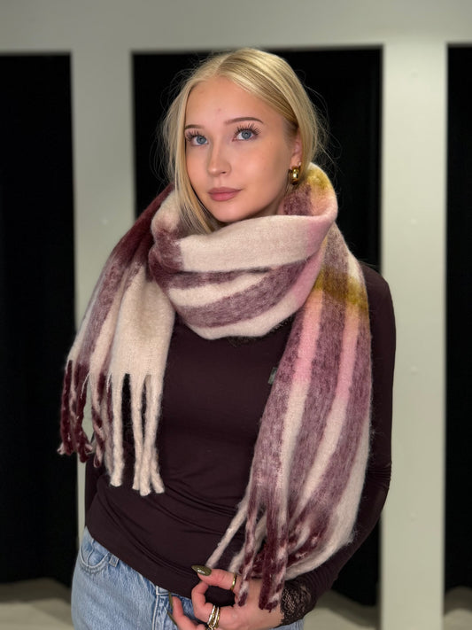 VMIVY LEAGUE SCARF