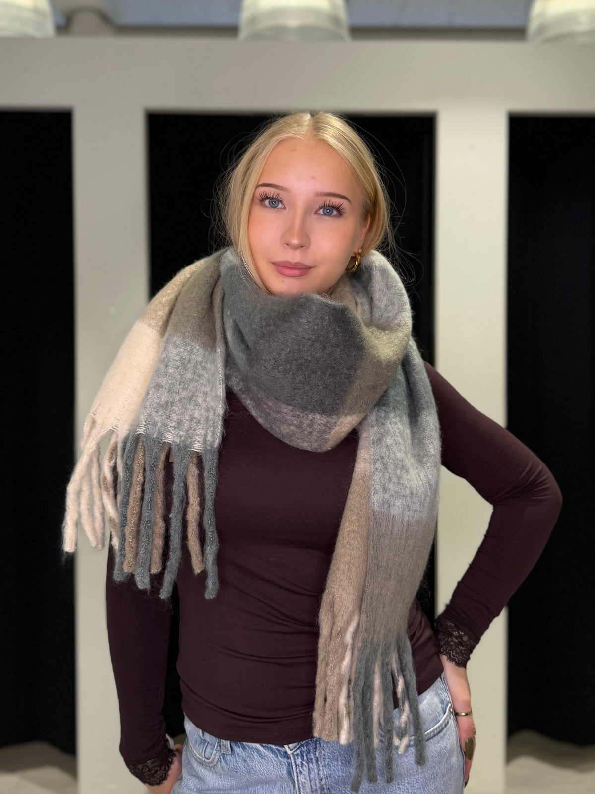 VMIVY LEAGUE SCARF