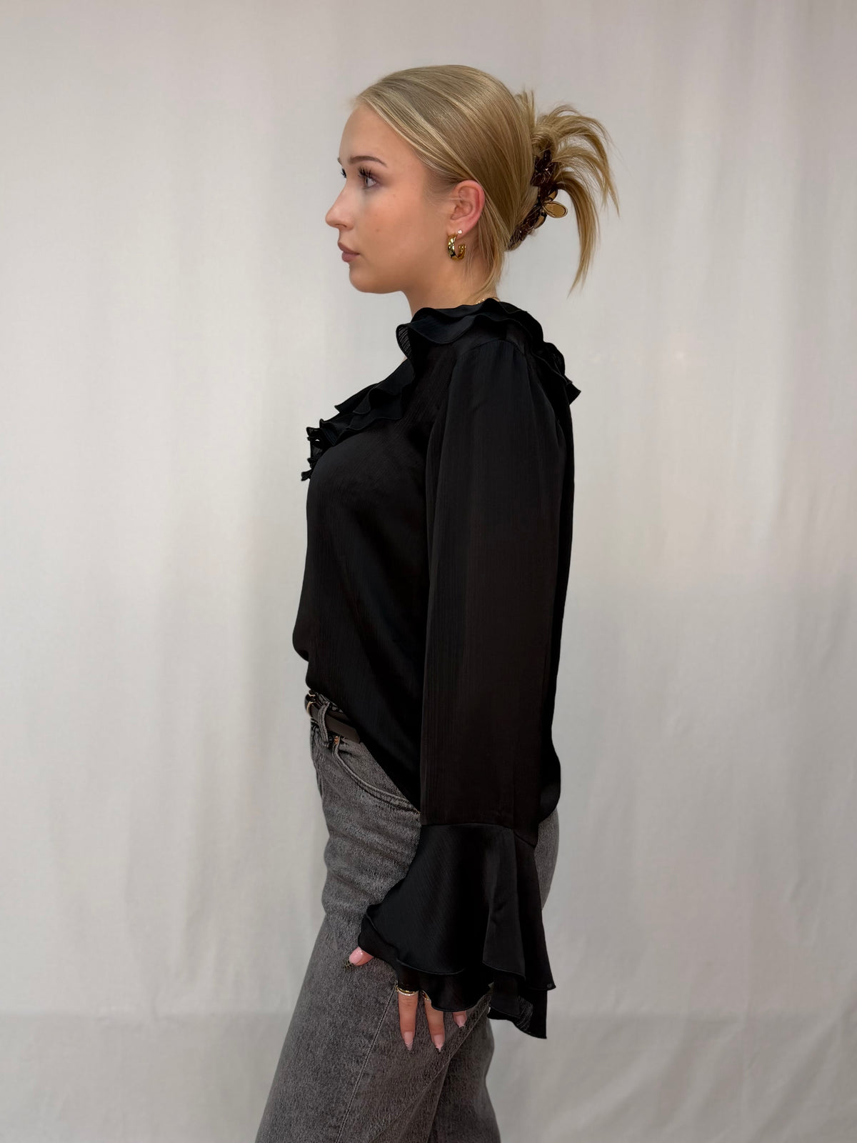 VIHARRISON V-NECK L/S TOP