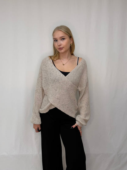 VISULVANA REV V-NECK L/S KNIT TOP