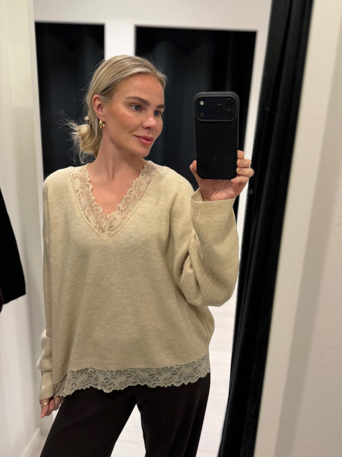 ONLCLOVER LS LACE V-NECK REVERSIBLE KNT