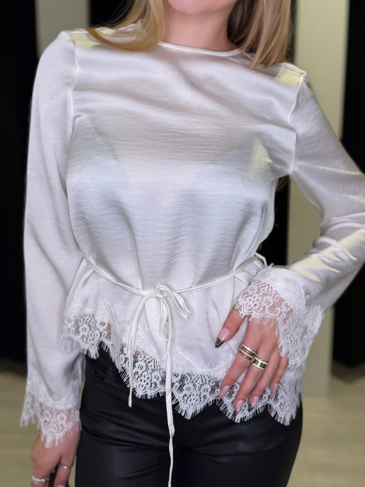 VMMIRO LS LACE TOP